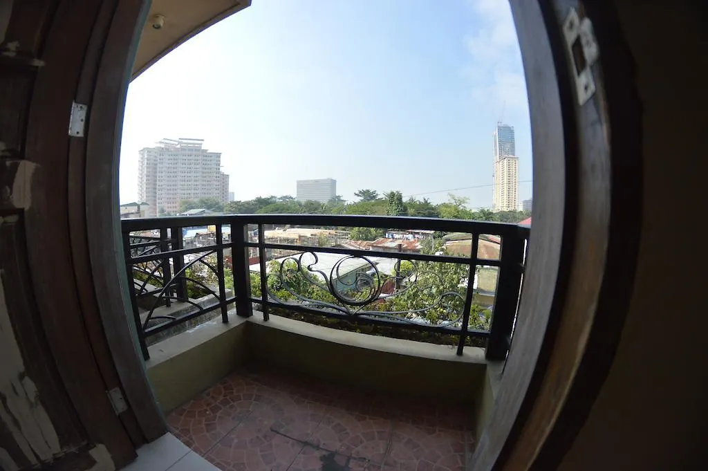 Makabata Guesthouse Manila 2*,  Philippines